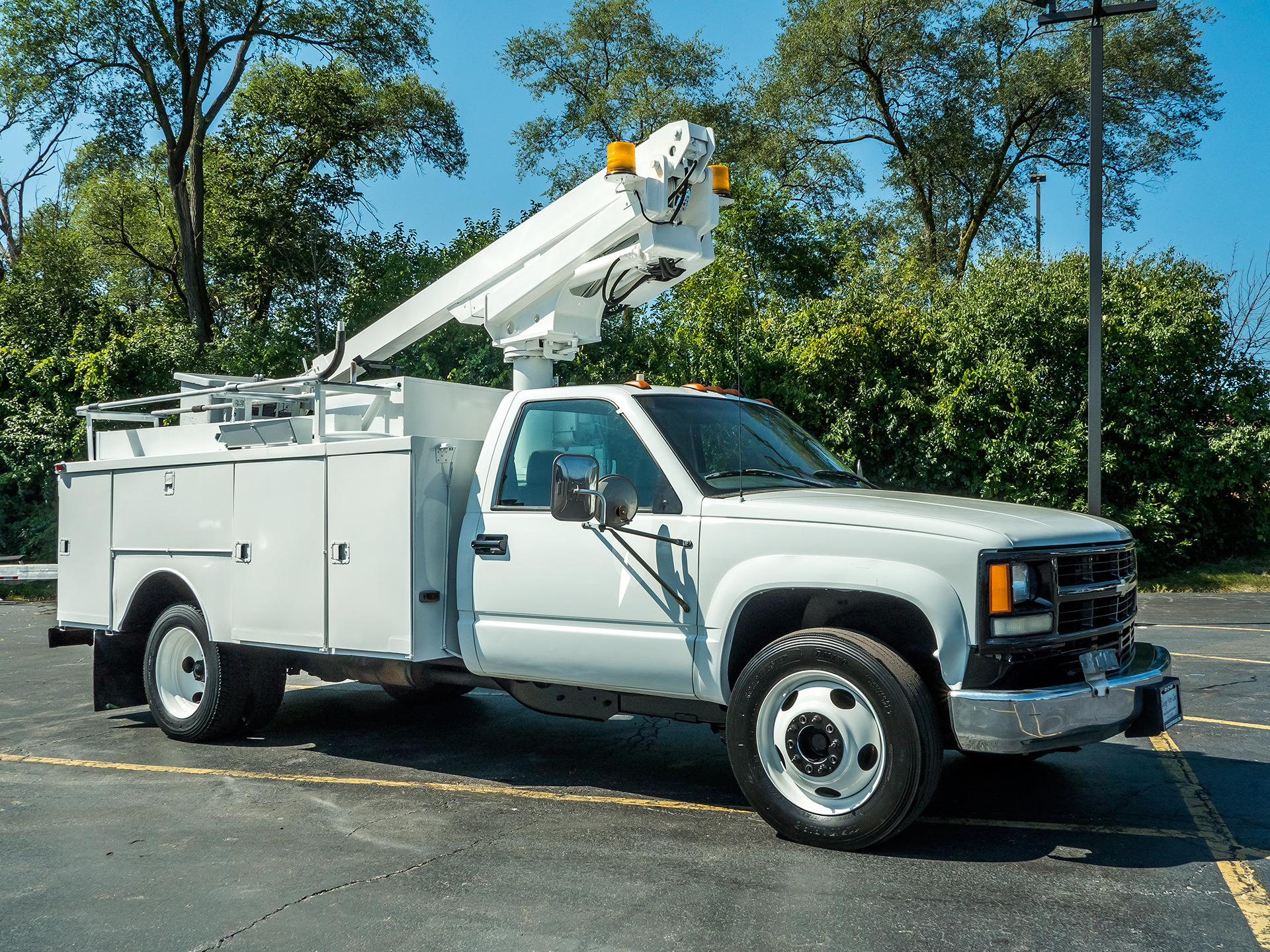2001 Chevrolet C 3500 HD Equipment UTILITY BUCKET TRUCK! Inventory
