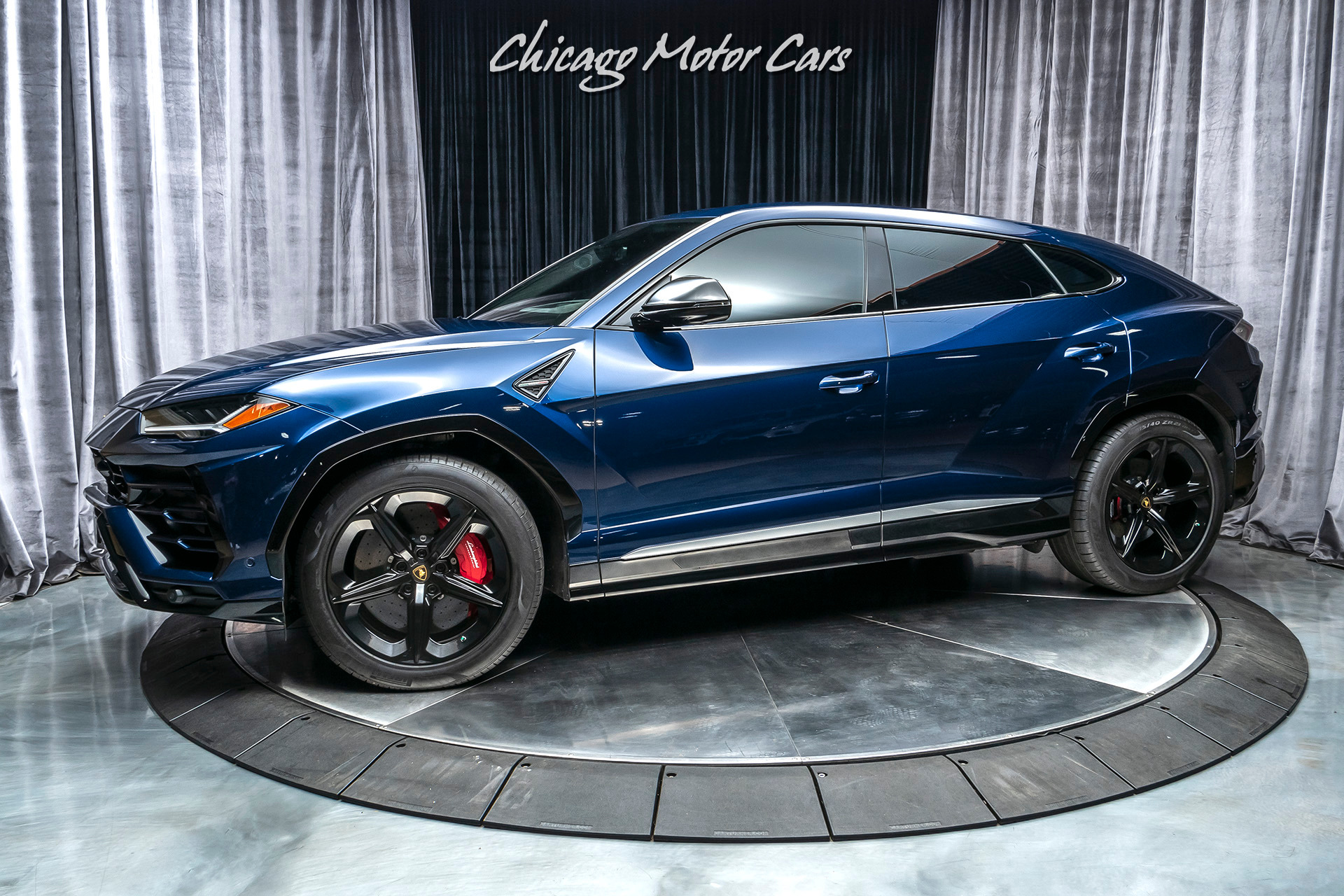 2019 Lamborghini Urus SUV MSRP $241K+ REAR SEAT