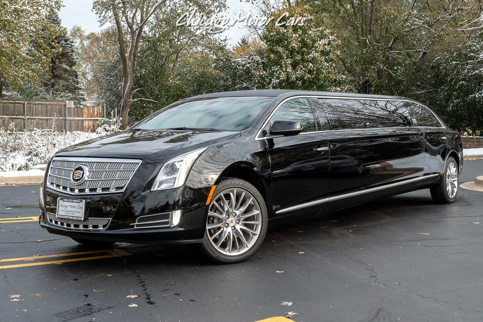 Cadillac xts limousine