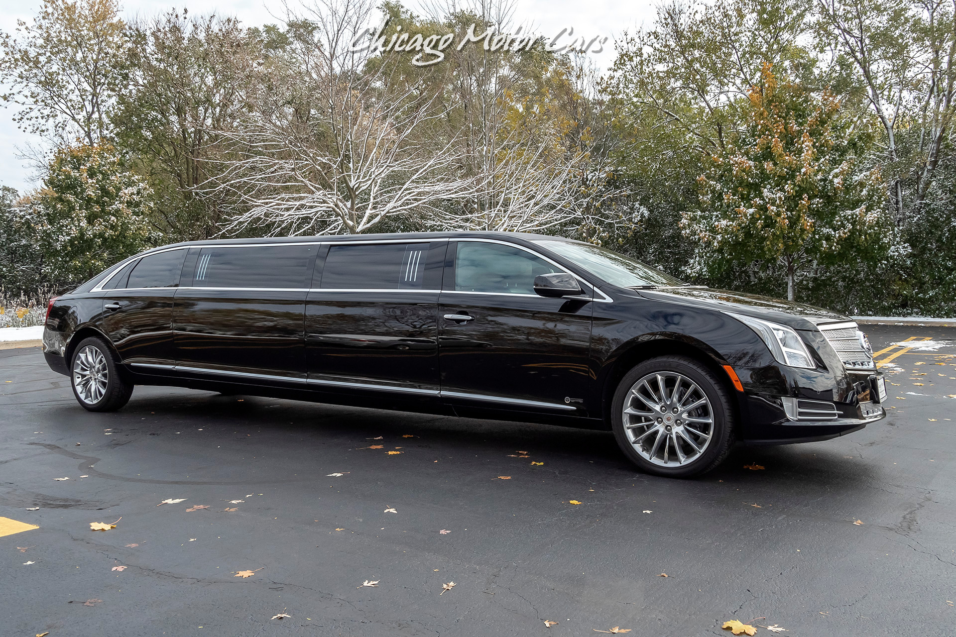 Cadillac xts limousine