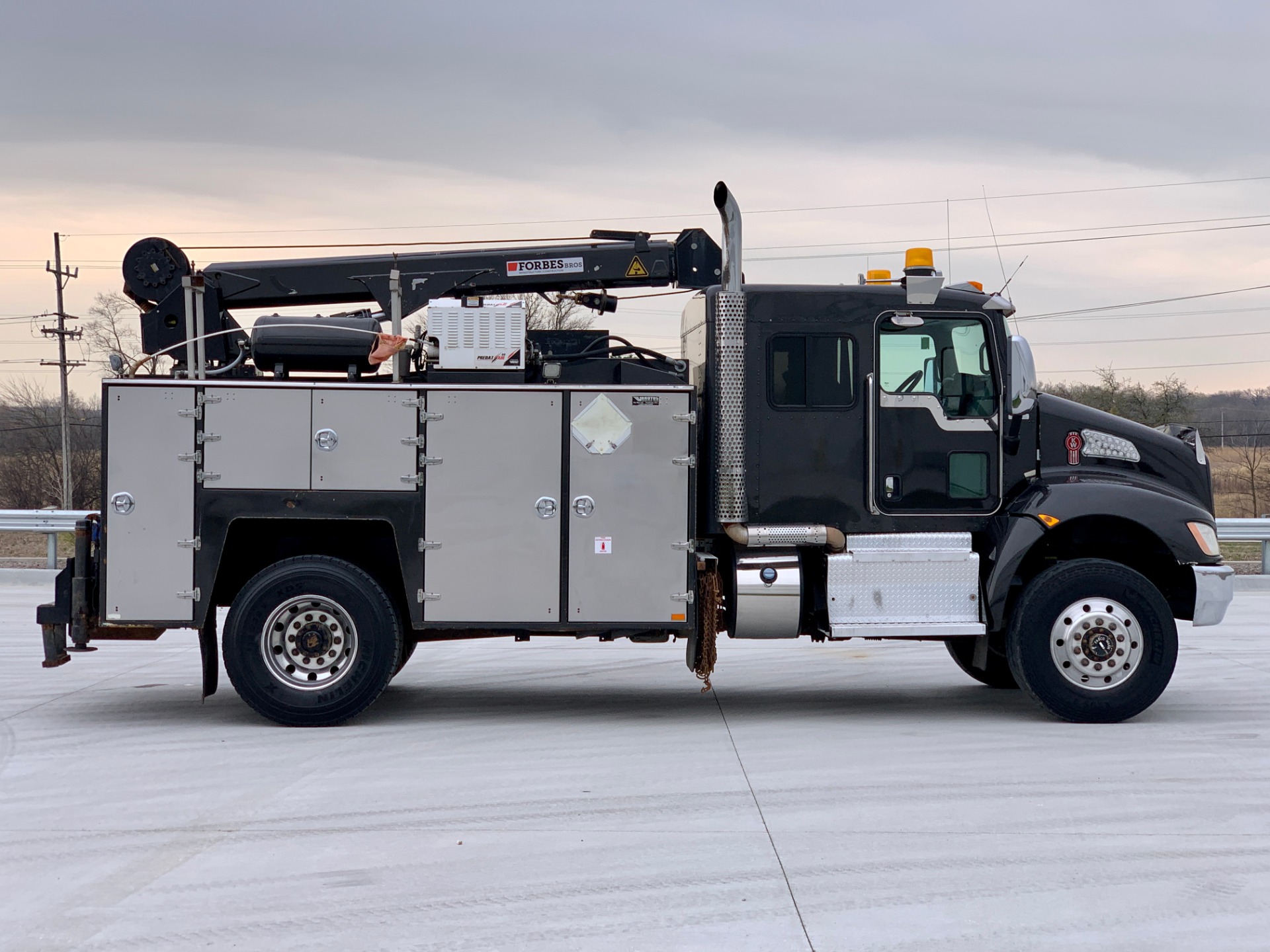 2012 Kenworth T370 Sleeper *CRANEWELDERAIR COMPRESSOR* Inventory