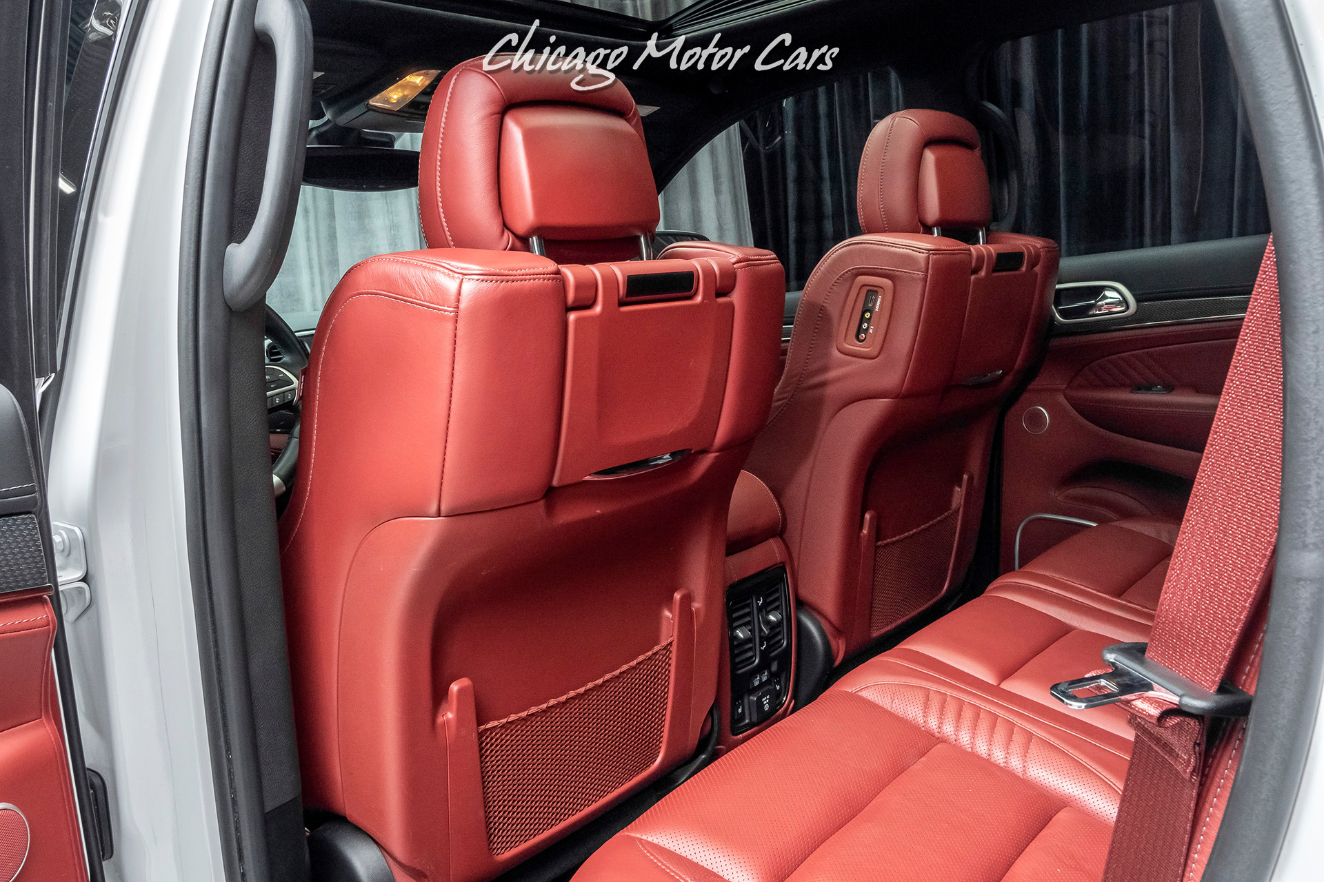 2018 Jeep Grand Cherokee Trackhawk SUV MSRP 100K+ REAR SEAT