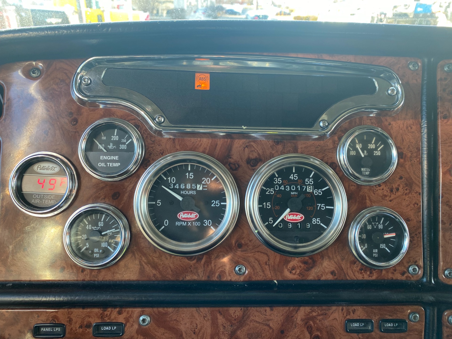 2004 PETERBILT 379 Inventory