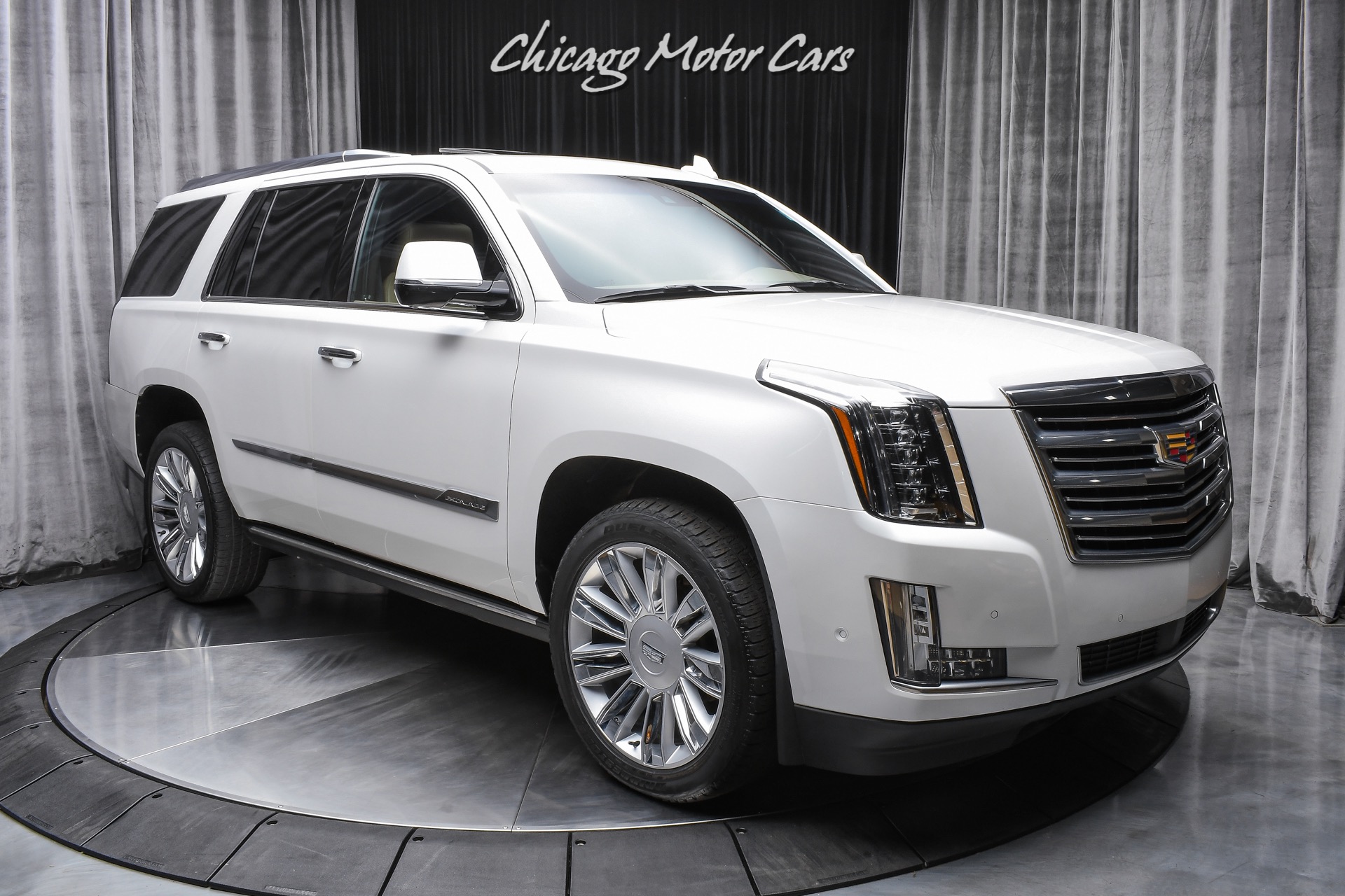 2019 Cadillac Escalade Platinum 4WD SUV EXCELLENT 2019 Cadillac Escalade Platinum 4WD SUV EXCELLENT