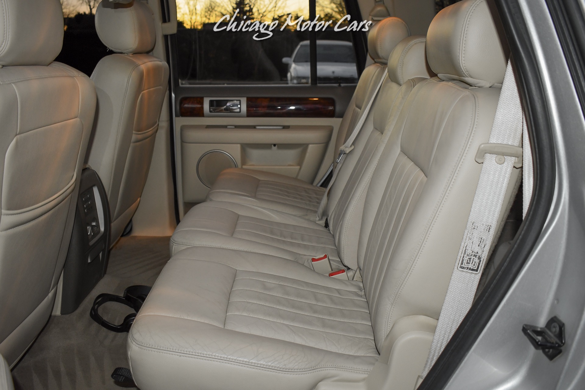 2004 Lincoln Navigator Luxury Rear Entertainment! 8 Passenger Seating