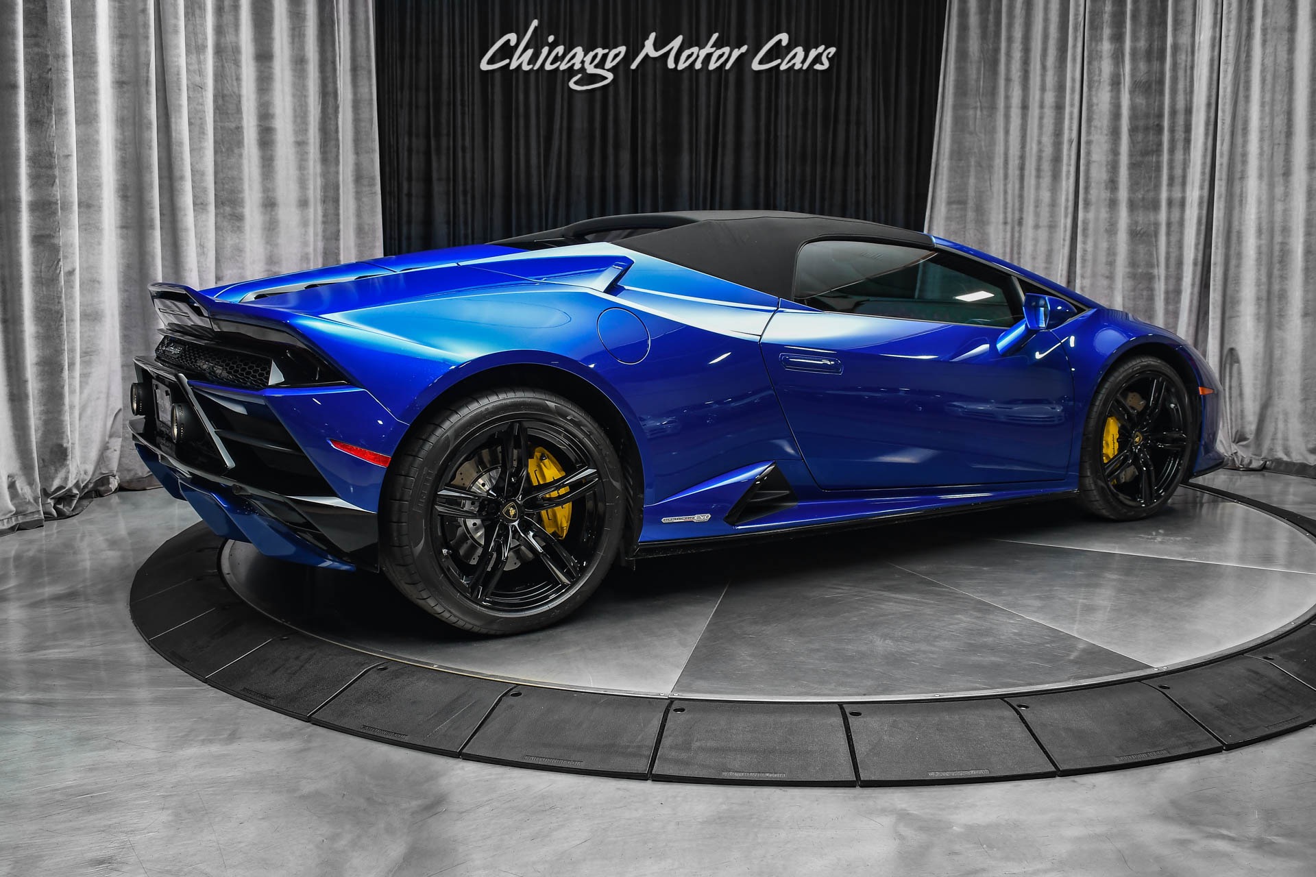 2021 Lamborghini Huracan EVO Spyder Stunning Blu Sideris Paint! Q
