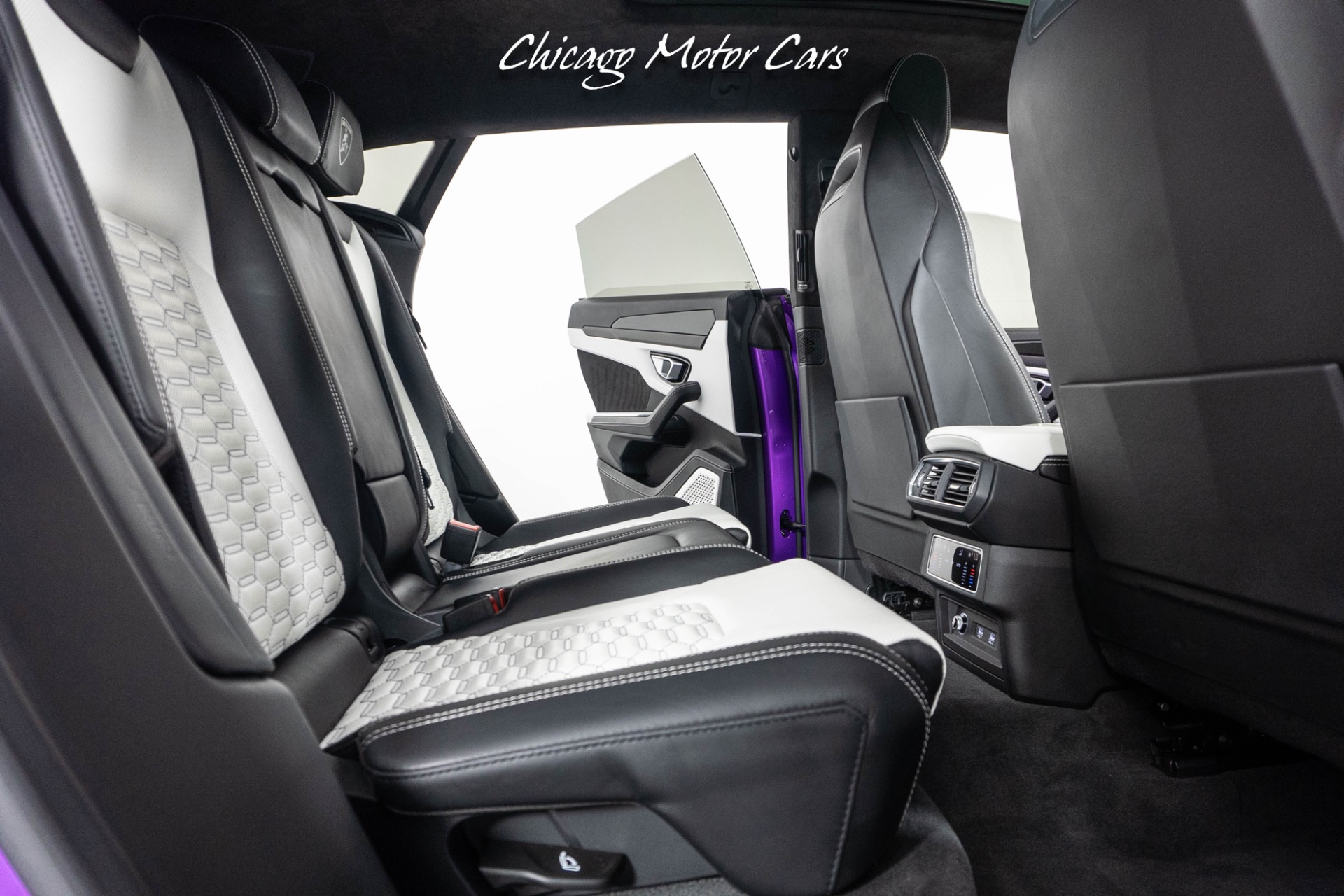 2021 Urus SUV Stunning RARE Viola Parsifae! 4k Miles HARD